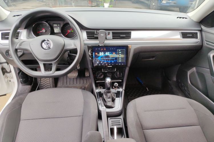 Used Volkswagen Bora 2019 Facelift Bora·Legend 1.5L Automatic Fashion Edition China VI Standard Center Console