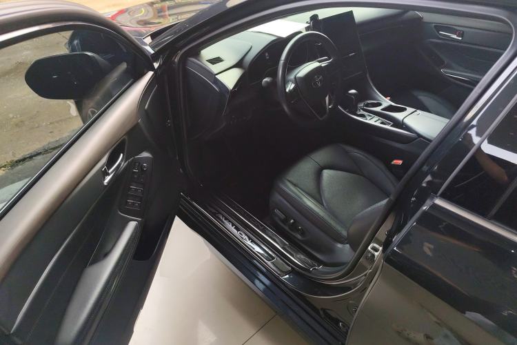 Used Toyota Avalon 2023 2.5L Luxury Edition Driver Seat