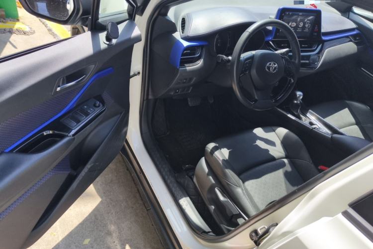 Used Toyota IZOA 2018 2.0L Yichi Edition China V Standard Driver Seat