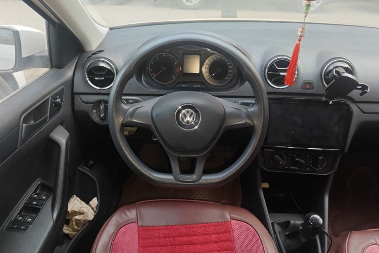 Used Volkswagen Jetta 2017 1.4L Manual Fashion Edition
