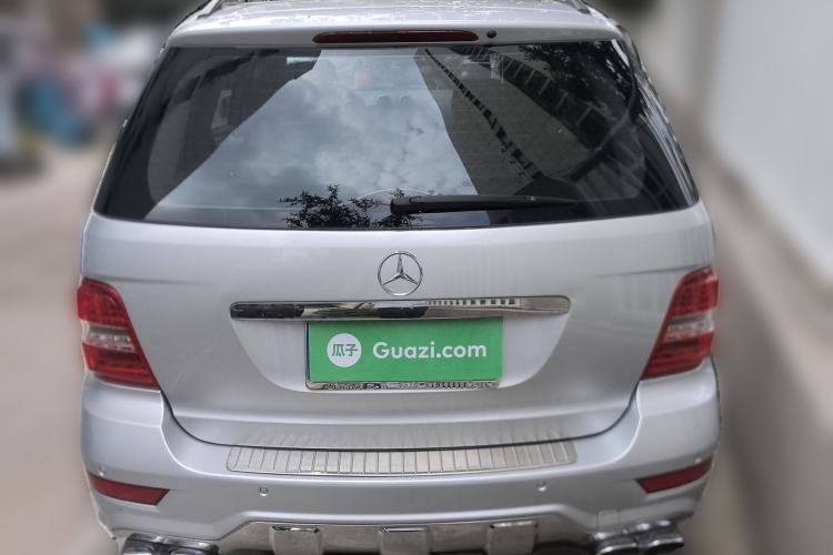 Used Mercedes-Benz M-Class 2010 ML 300 4MATIC Rear