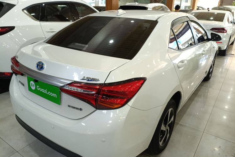 Used Toyota Levin 2017 Revised Dual-Engine 1.8H GS E-CVT Elite Sunroof Version China V Standard