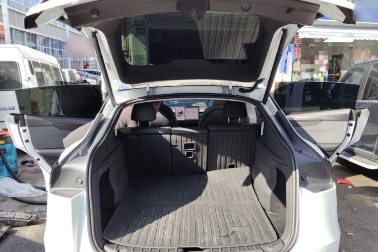 Used Tesla Model Y 2025 Rear-Wheel-Drive Version