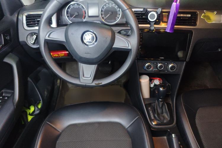 Used Skoda Rapid Spaceback 2016 1.6L Automatic Chuanxing Edition
