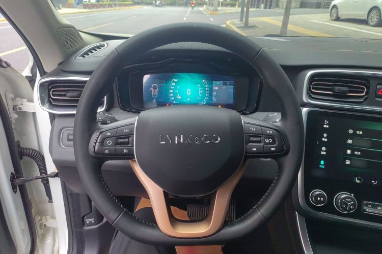 Used Lynk & Co 01 2017 2.0T Two-Wheel-Drive Version