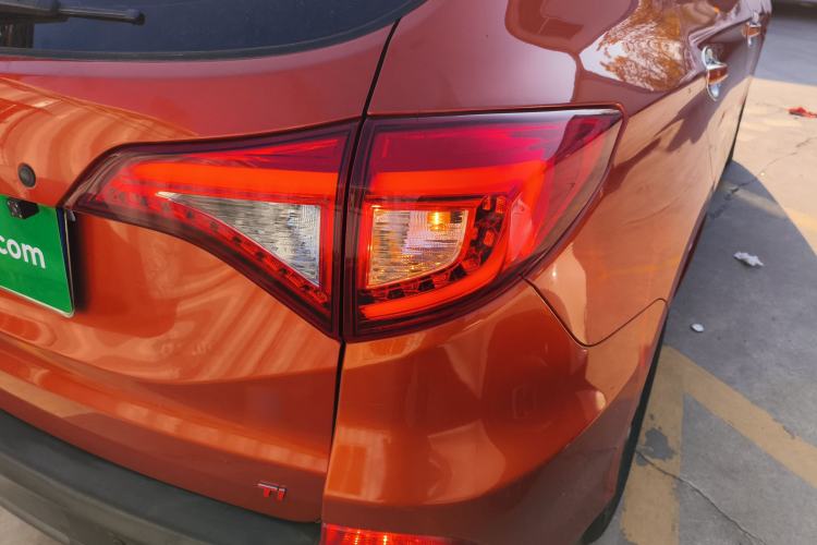 Used BYD Song 2016 1.5TI Manual Luxury Model
