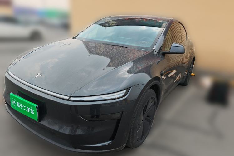 Used Tesla Model Y 2025 Long-Range All-Wheel Drive First Edition