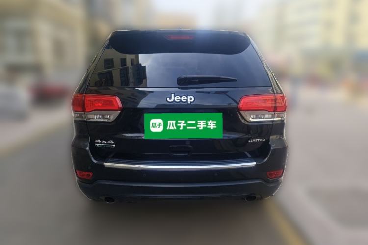 Used Jeep Grand Cherokee  Rear