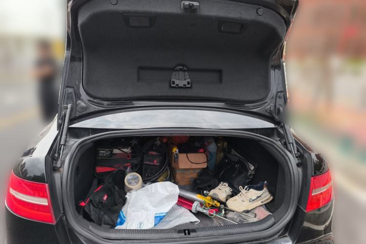 Used Audi A6L 2011 2.0 TFSI automatic Comfort trim
