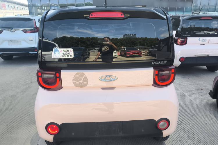 Used Chery New Energy QQ Ice Cream 2022 170km Sundae Phosphate Lithium-Ion