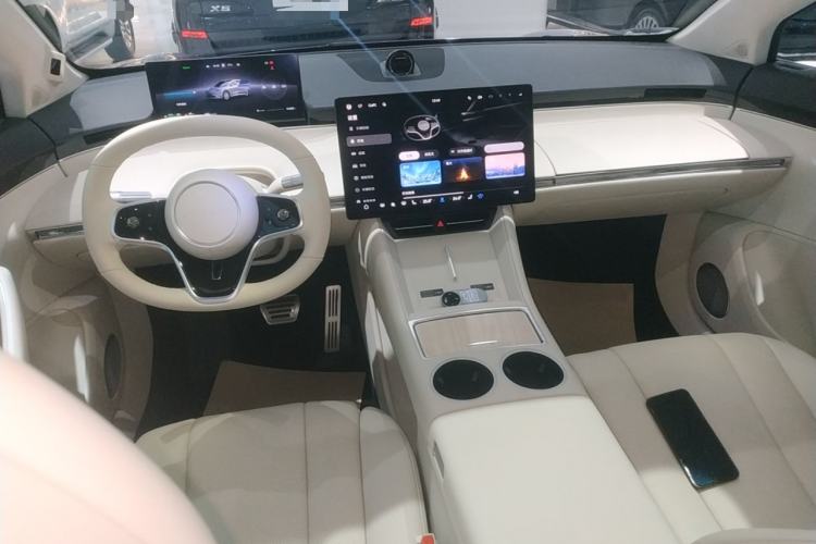 Used Hima Luxeed R7 2025 Range-Extended Version 251 km Max