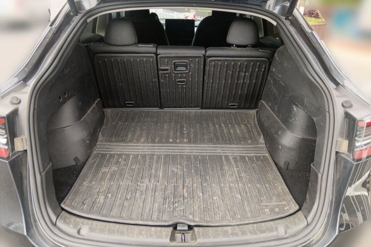 Used Tesla Model Y 2024 Rear-Wheel-Drive Version
