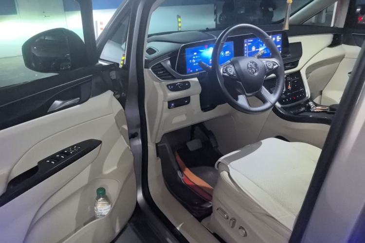 Used Buick GL8 2023 ES Lu Zun Deluxe Model
