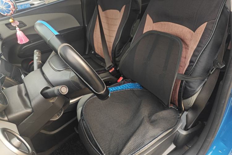 Used Chevrolet Aveo Sonic 2011 Sedan 1.4L MT SL