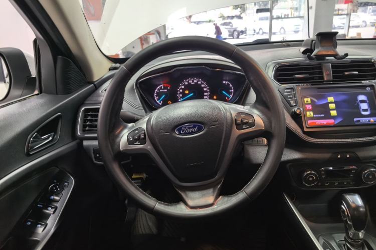 Used Ford Escort 2015 1.5L Automatic Fashion Model Steering Wheel