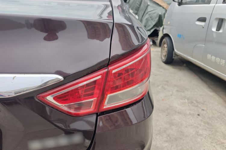 Used Haima Fumei 2014 M5 1.6L Automatic Elite Model Right Rear Taillight
