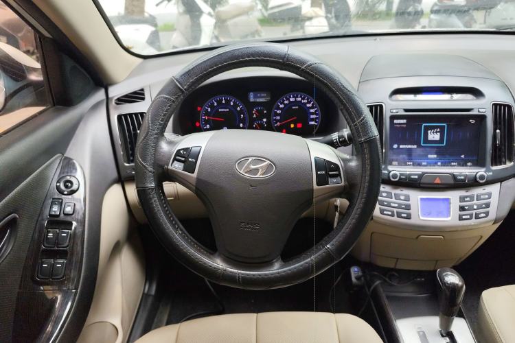 Used Hyundai Celesta 2011 1.6L Automatic Luxury Version
