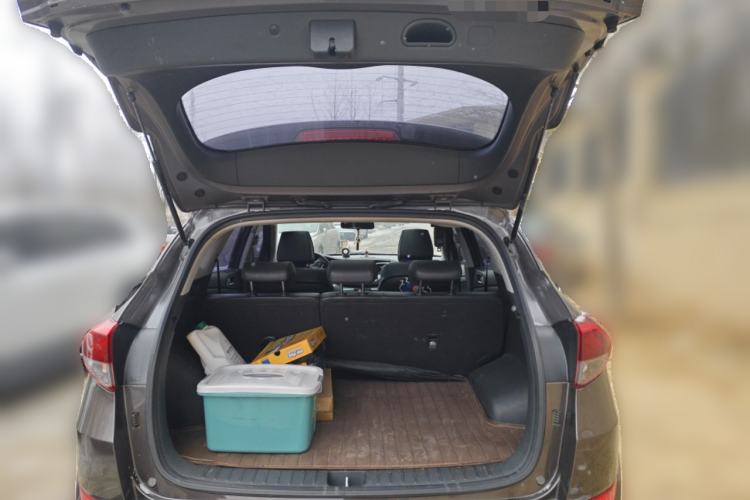 Used Hyundai Tucson 2018 1.6T Dual-Clutch Two-Wheel Drive 15th Anniversary Special Edition
