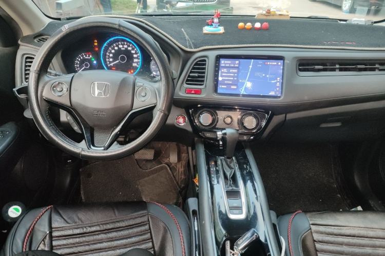 Used Honda Vezel 2018 1.5L CVT 2WD Technology Elite Model Center Console