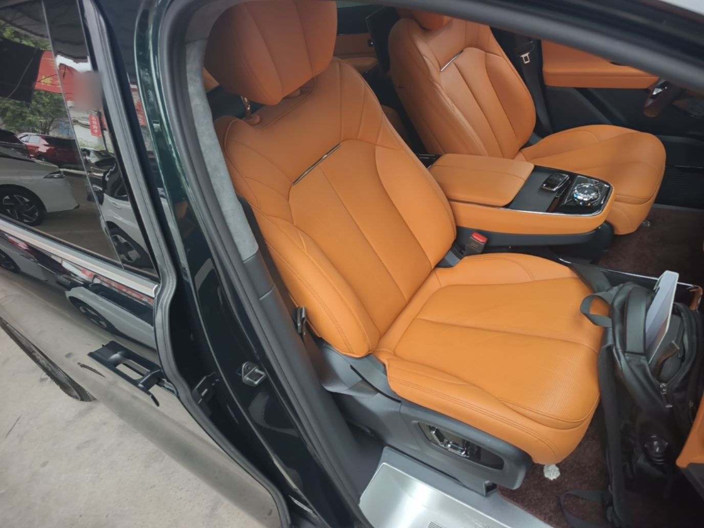 Geely Galaxy LEVC L380 2024 140-Degree 6-Seater All-Wheel-Drive Ultra — снимка 19
