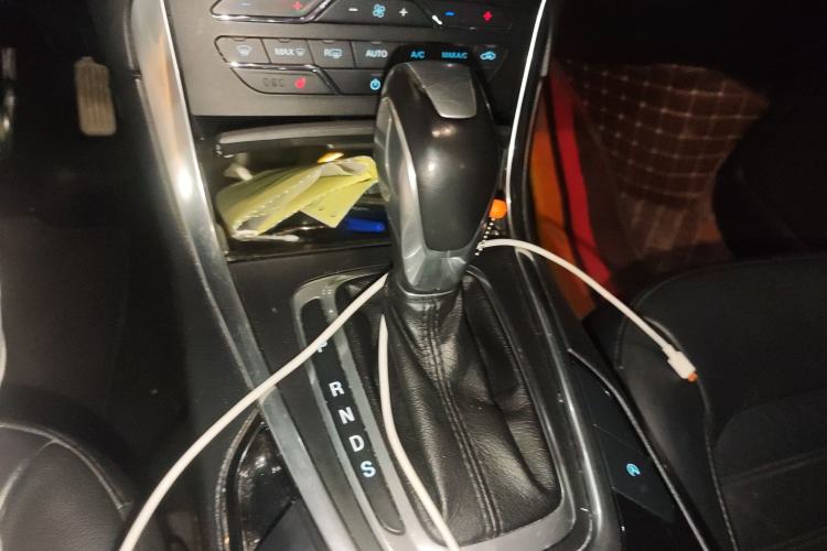 Used Ford Edge 2018 EcoBoost 245 Two-Wheel-Drive Titanium 7-Seater China V Standard