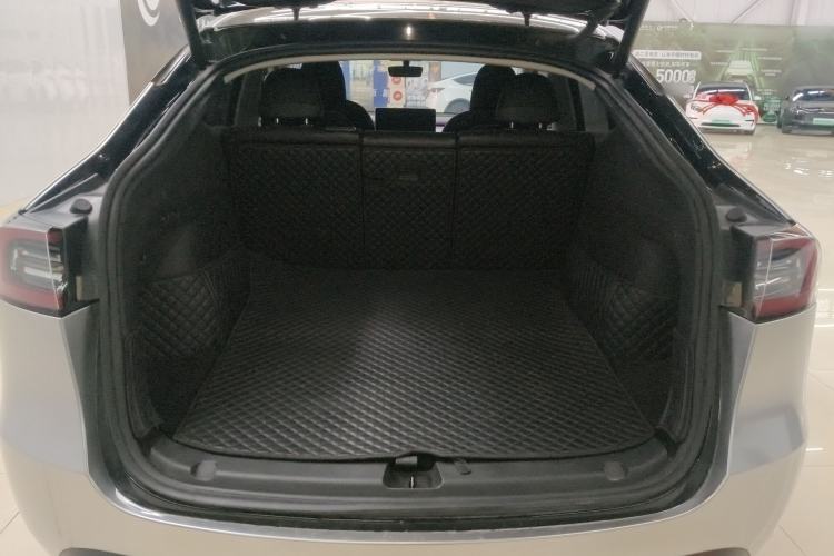 Used Tesla Model Y 2023 Rear-Wheel-Drive Version