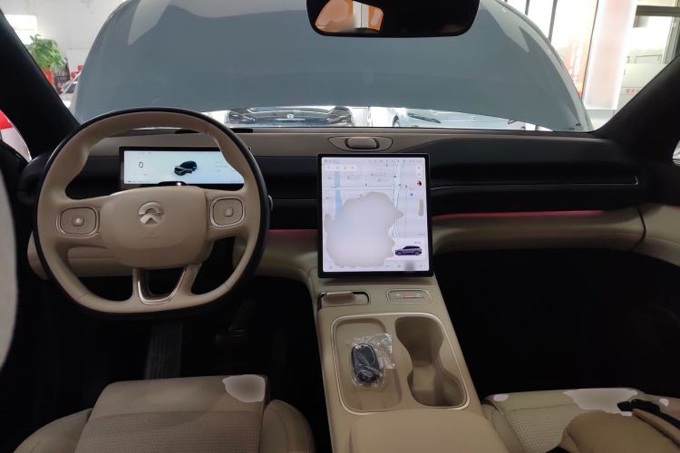 Used Nio ES6 2023 75 kWh
