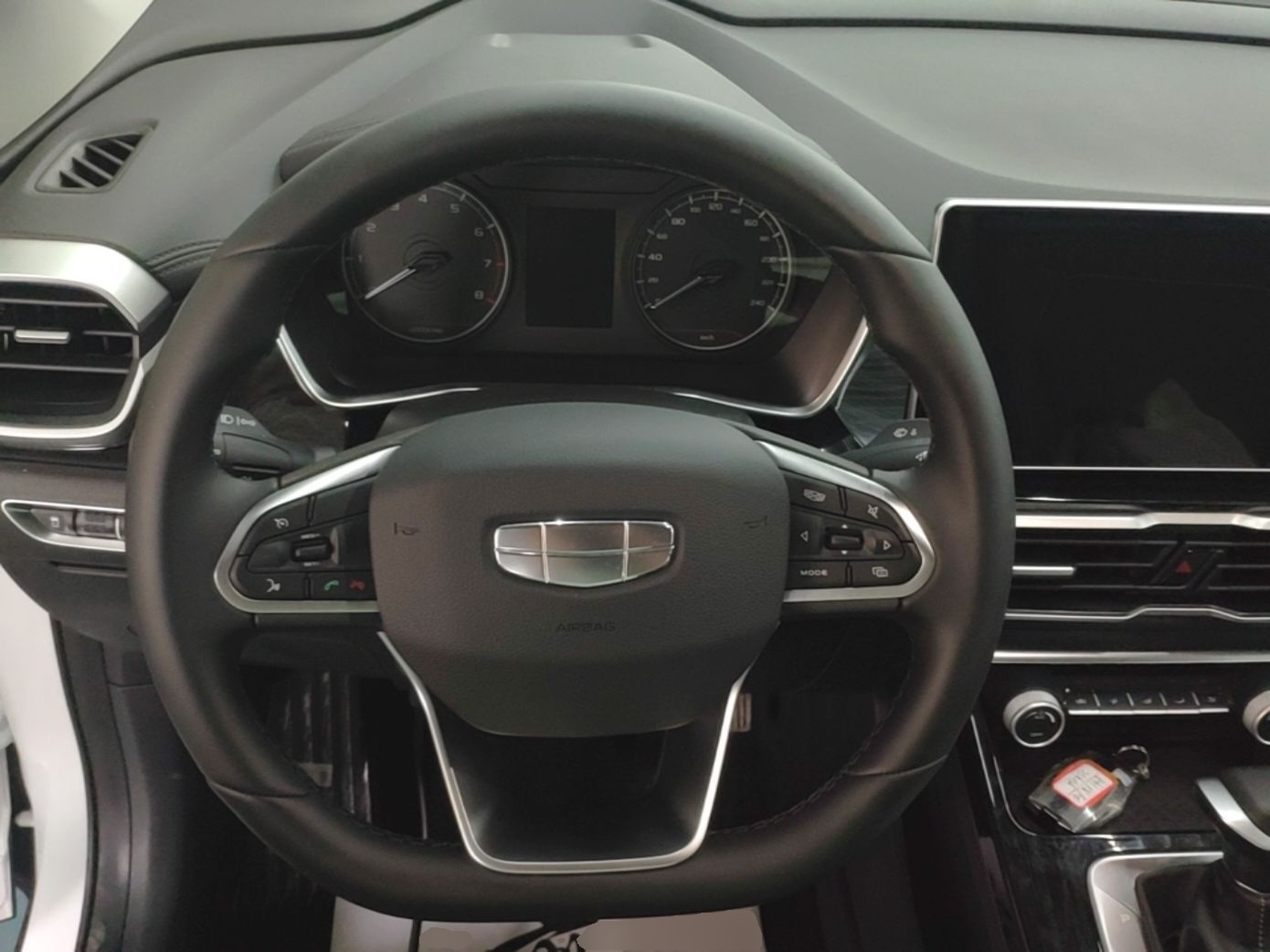 Geely Auto Coolray 2025 Model 1.5L CVT Superpower Edition MAX — снимка 13