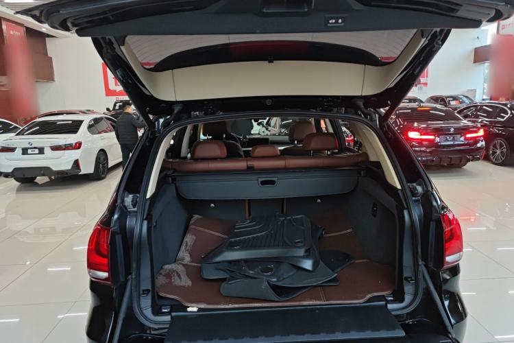 Used BMW X5 2017 xDrive35i Middle East
