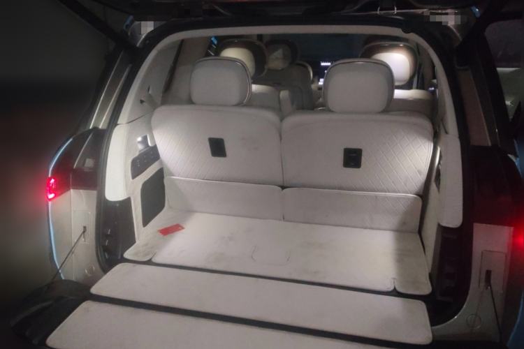 Used Lynk & Co 900 2025 2.0T Ultra