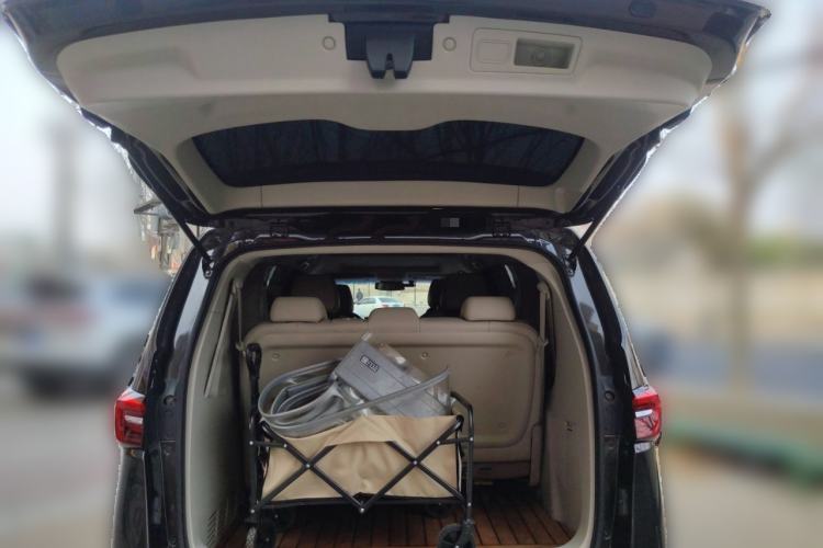 Used Buick GL8 2021 Land Cruiser Executive Class 652T Luxury Model
