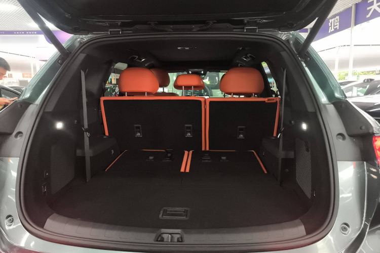 Used BYD Tang L 2025 DM 175KM Drone Player Edition