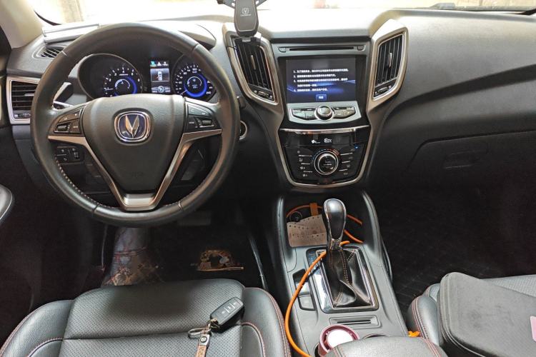 Used CHANGAN CS75 2016 1.8T Automatic Elite Model China V Standard Center Console
