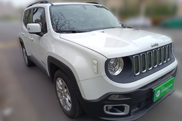 Used Jeep Renegade 2018 Connected Large Screen Version 180T Automatic High-Energy Edition Front Right 45 Deg