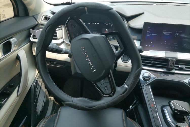 Used Lynk & Co 06 EM-P 2022 PHEV 84 km Range Pro Version
