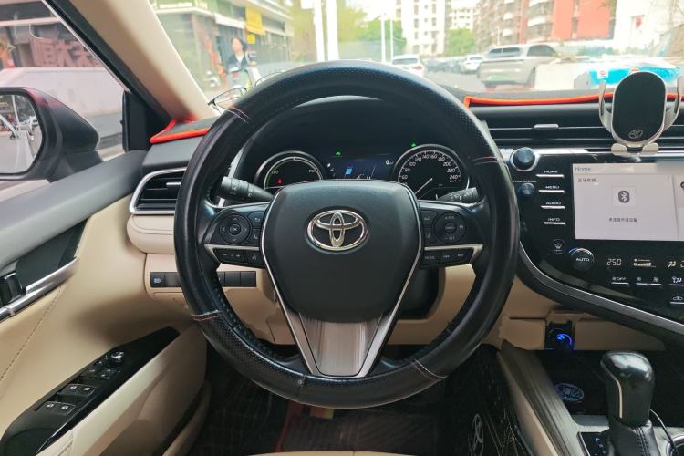 Used Toyota Camry 2018 Dual-Engine 2.5 HG Luxury Edition
