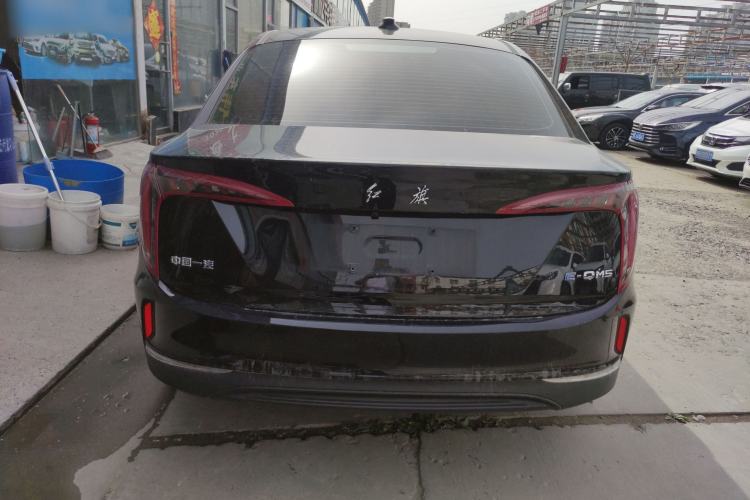 Used Hongqi E-QM5 2022 431 km Charge & Enjoy Edition
