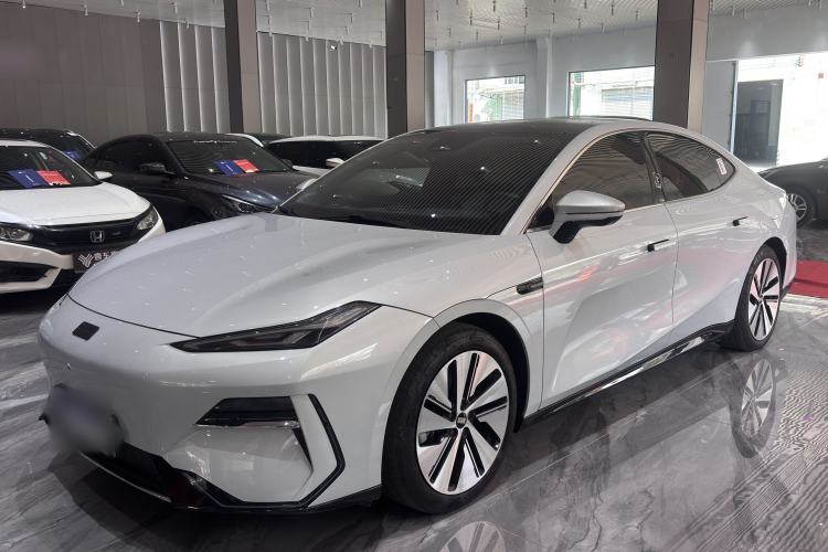 Used Geely Galaxy E8 2024 665 km Range Rear-Drive Starship Long-Range Version