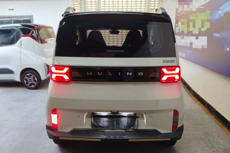 Used Wuling Hongguang MINIEV 2022 GAMEBOY 300km Enthusiast Model with Lithium Iron Phosphate