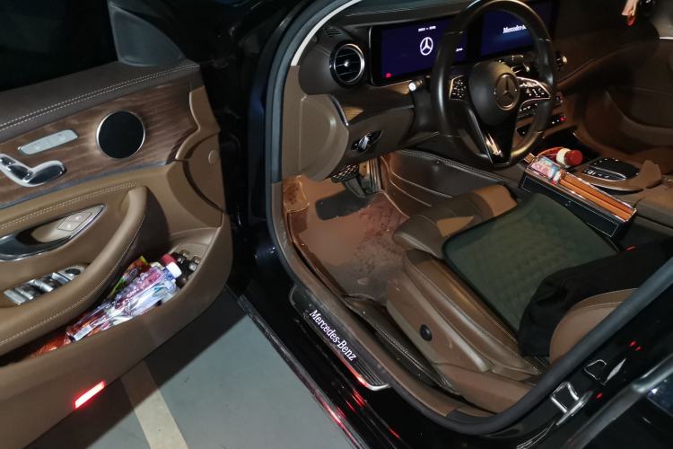 Used Mercedes-Benz E-Class New Energy 2022 Facelift E 350 e L Plug-in Hybrid Sedan Driver Seat