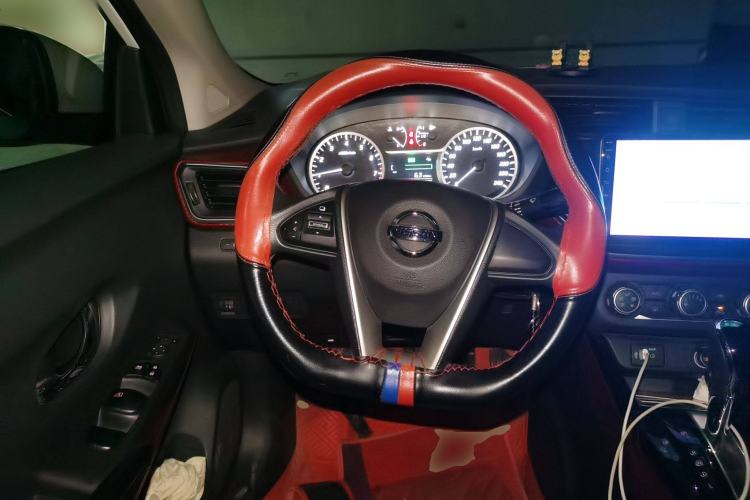 Used Nissan Lannia 2020 1.6L CVT Cool Edition Steering Wheel