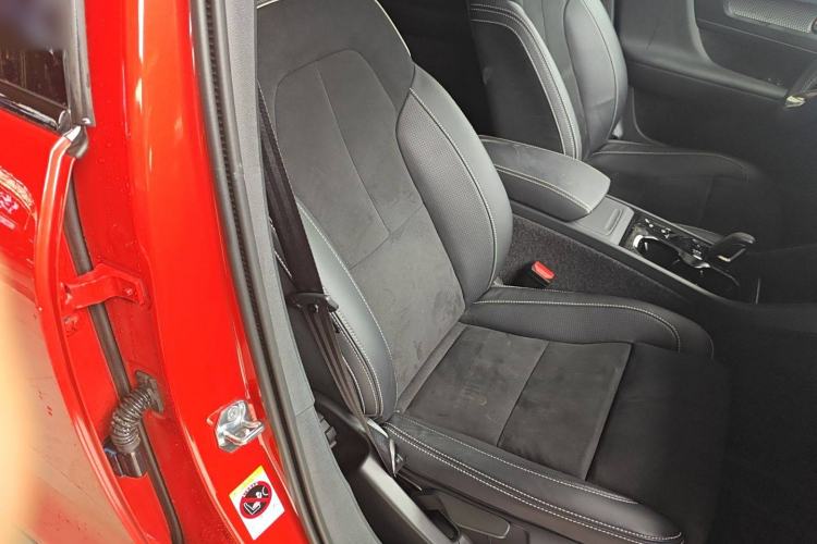 Used Volvo XC40 2021 T4 Four-Wheel Drive Smart & Sporty Edition
