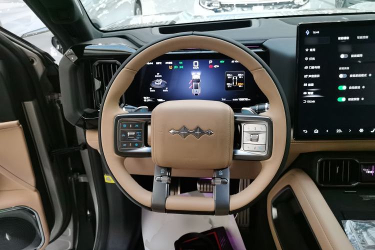 Used Formula Leopard 8 2025 Smart & Brave Flagship Edition 7 Seats