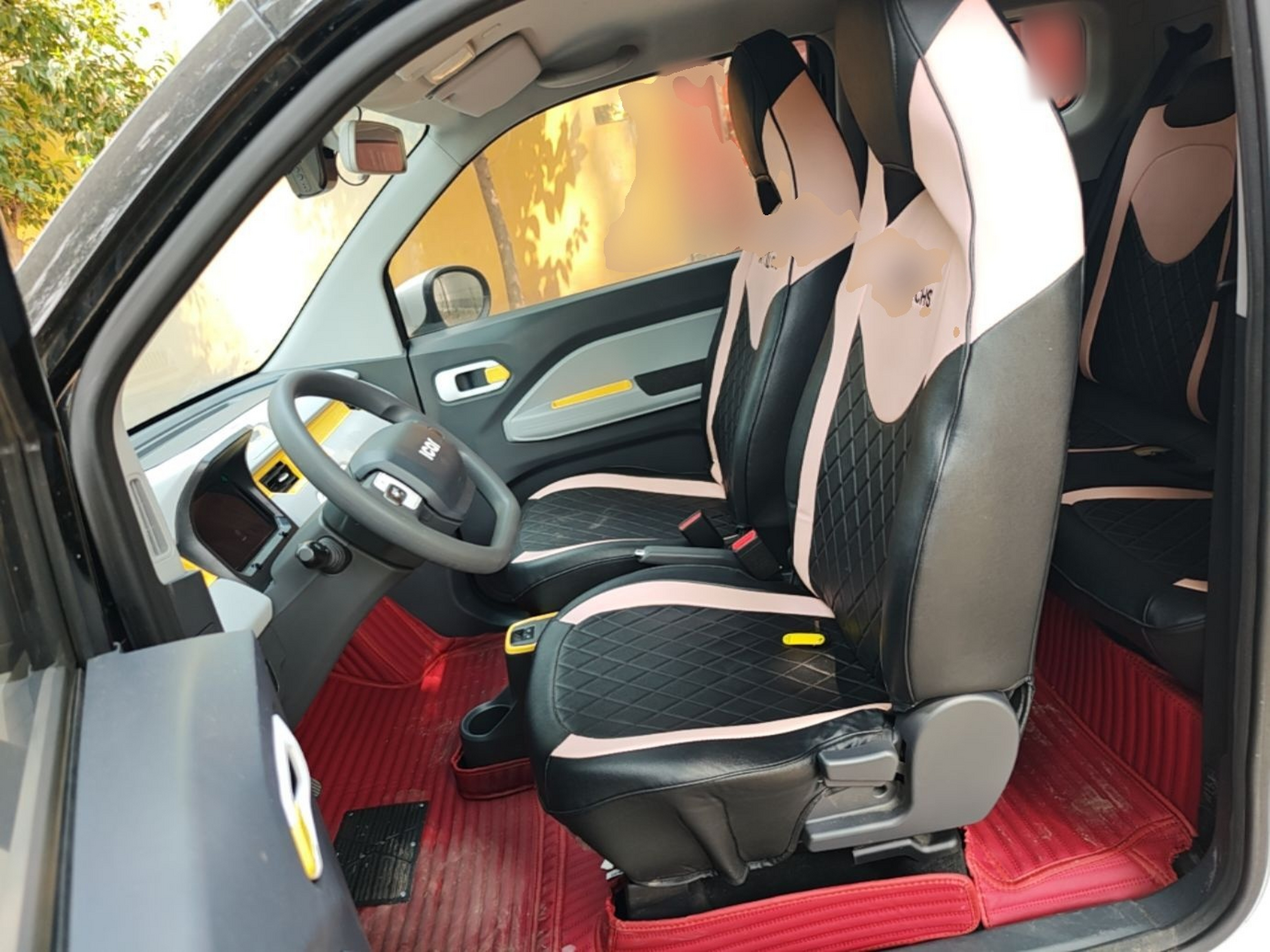 Vordere Reihe im Auto