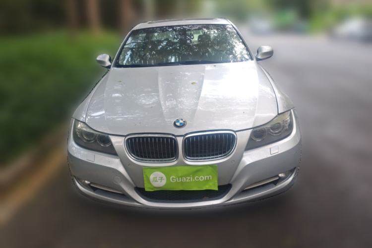 Used BMW 3 Series 2011 320i Luxury Edition Front