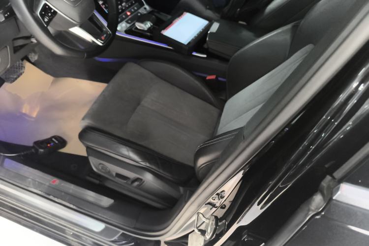 Used Audi A6L 2019 40 TFSI Luxury Dynamic Model
