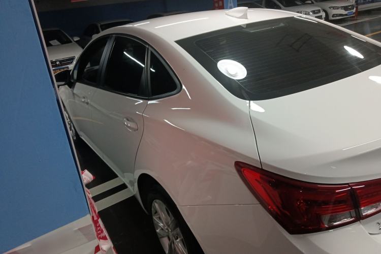 Used Buick Verano 2018 Sedan 20T Dual-Clutch Leading Model Rear Left 45 Deg