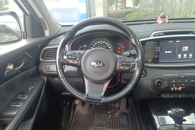 Used Kia Sorento 2015 Sorento L 2.4L Gasoline 4WD Elite Edition 5 Seats China IV Standard
