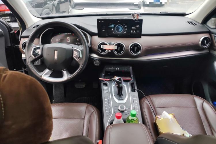 Used Wey VV6 2021 2.0T Two-Wheel Drive Smart Plus
