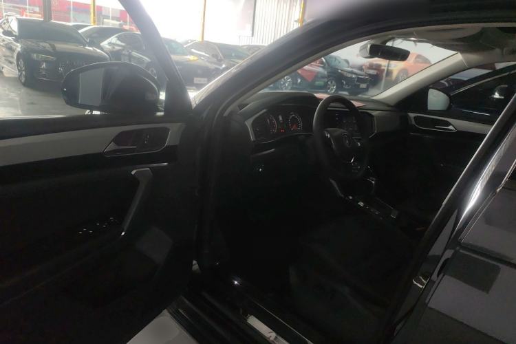 Used Volkswagen Tayron 2020 330TSI Two-Wheel Drive Luxury Smart Connectivity Version
